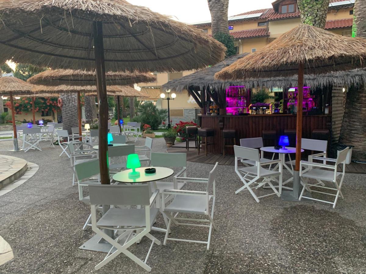 Vergos Hotel Вурвуру Экстерьер фото