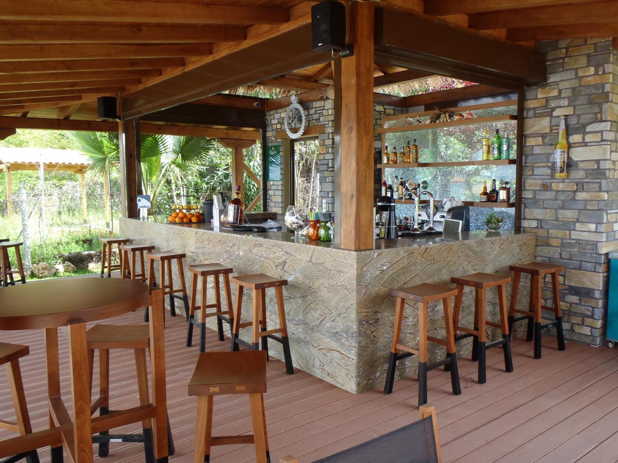 Vergos Hotel Вурвуру Экстерьер фото