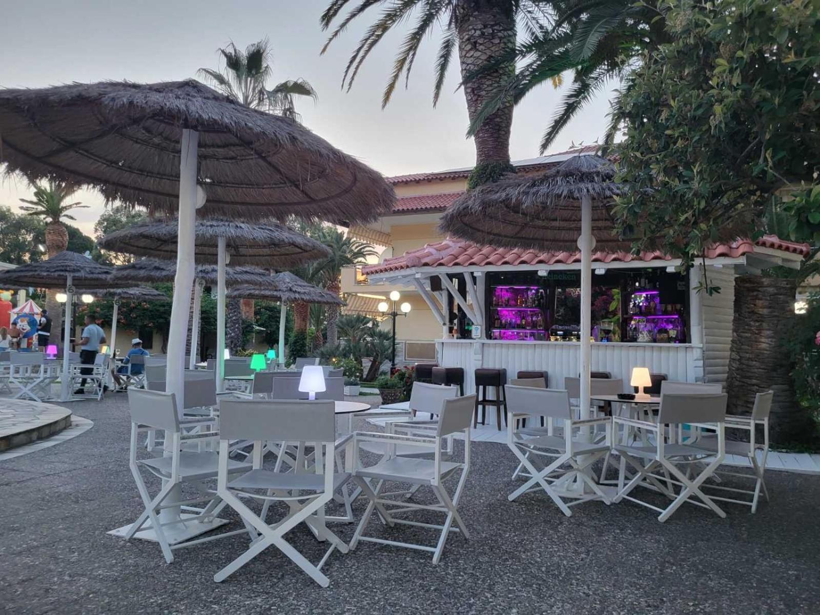 Vergos Hotel Вурвуру Экстерьер фото