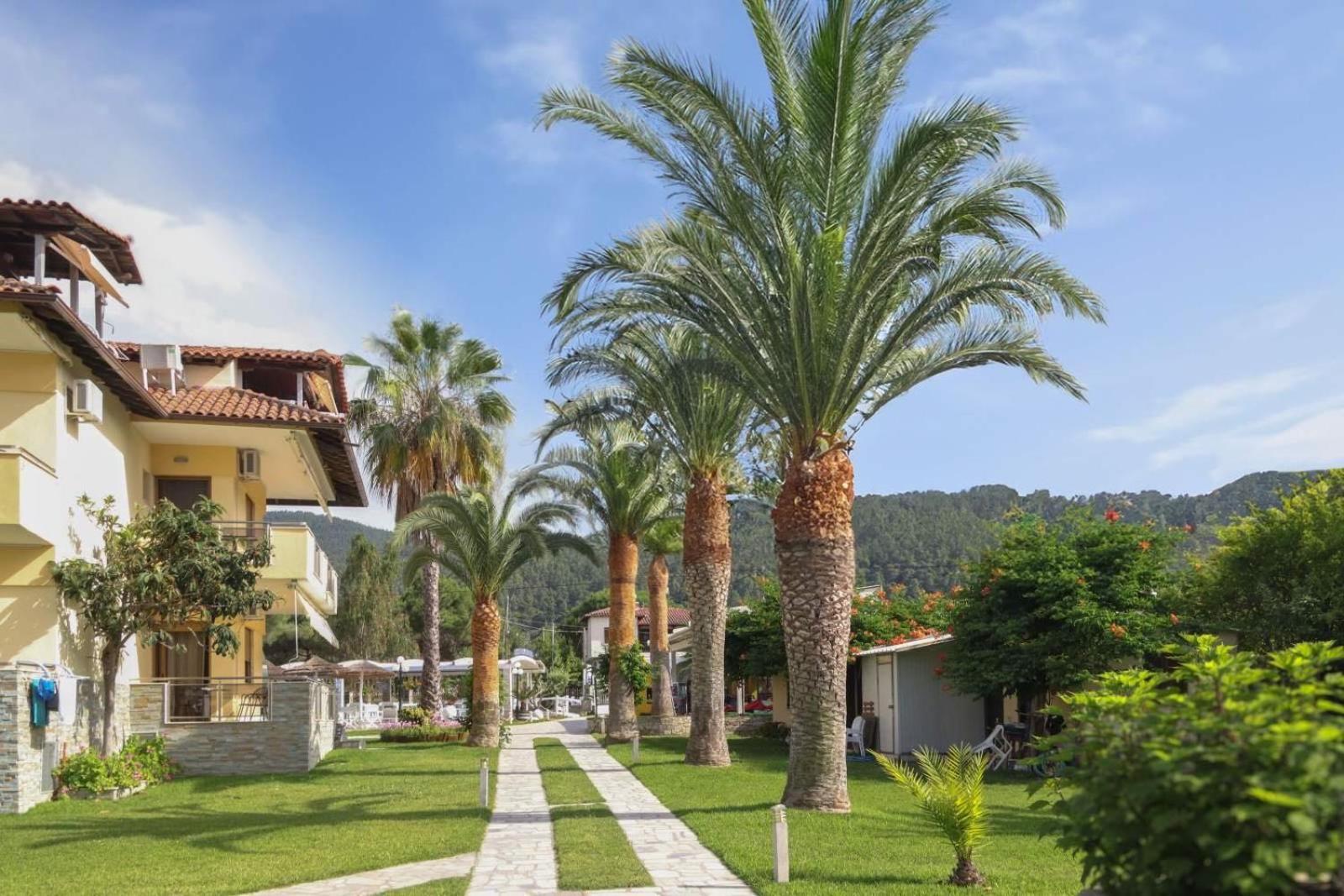 Vergos Hotel Вурвуру Экстерьер фото