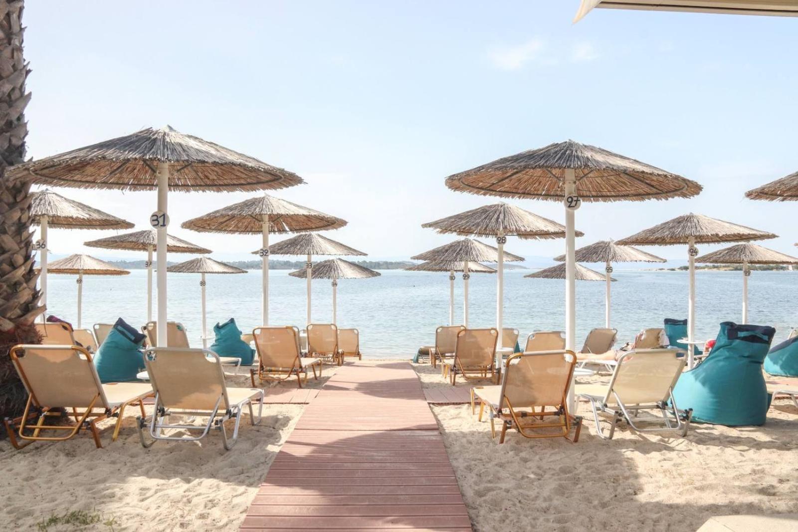Vergos Hotel Вурвуру Экстерьер фото