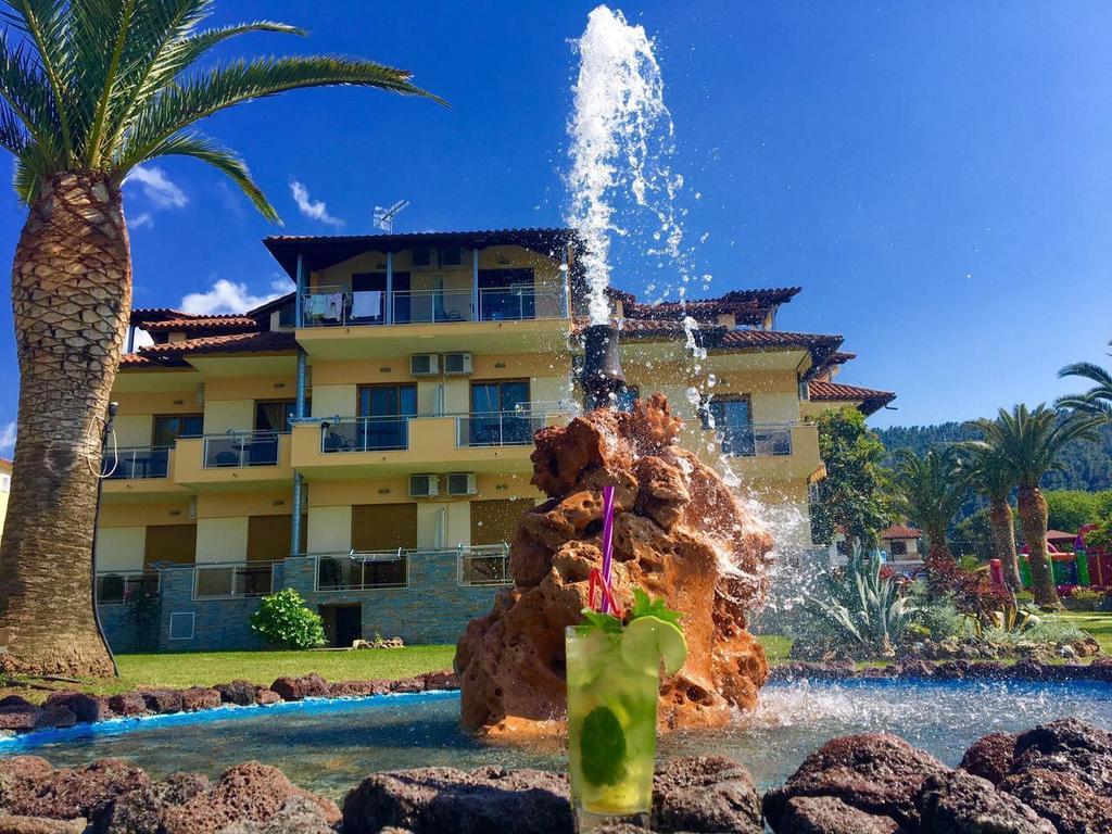 Vergos Hotel Вурвуру Экстерьер фото