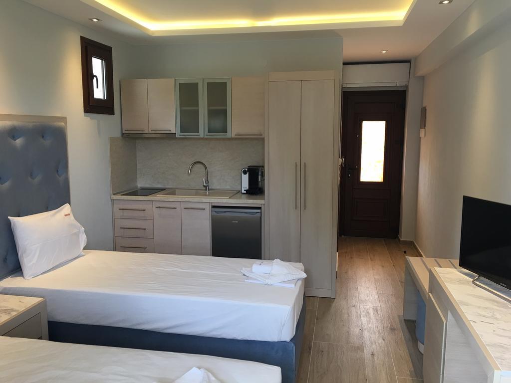 Vergos Hotel Вурвуру Экстерьер фото